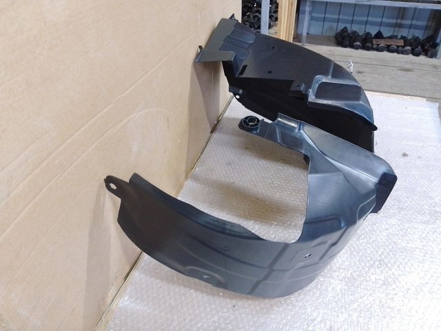 823003816R Renault (RVI) Стекло задней правой двери
