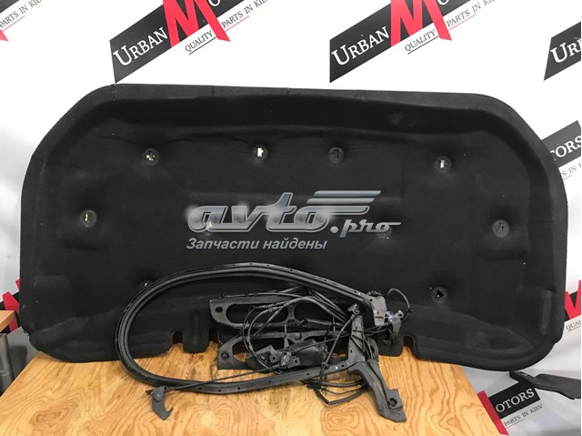 LR043837 Land Rover Шумка капота