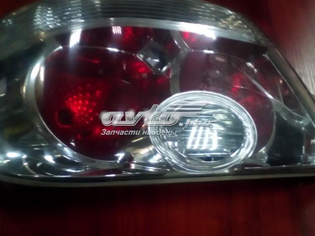 8330A287 Mitsubishi фонарь задний левый