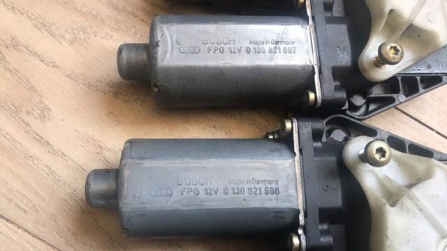 0130821697 Bosch Мотор стеклоподъемника двери задней, левой