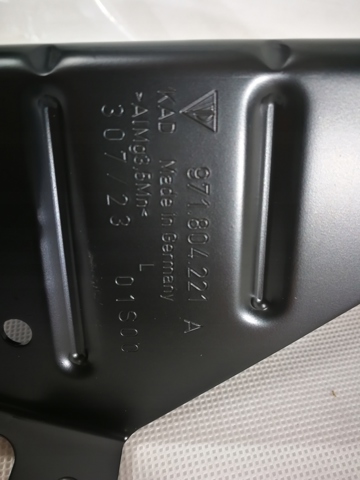 971804221AYGRV Porsche 