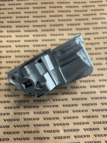 84415558 Volvo 