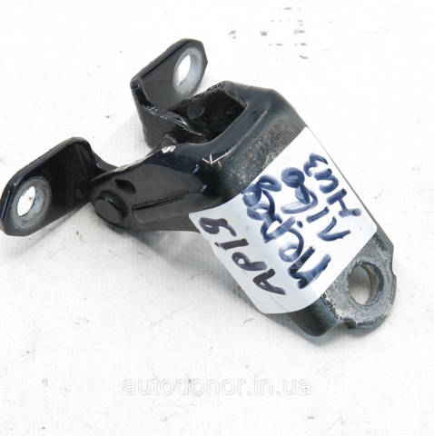 804006RA0A Nissan/Infiniti Дверной шарнир правый передний