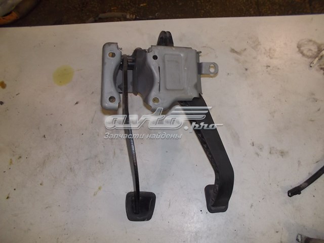  8200215958 Renault (RVI)
