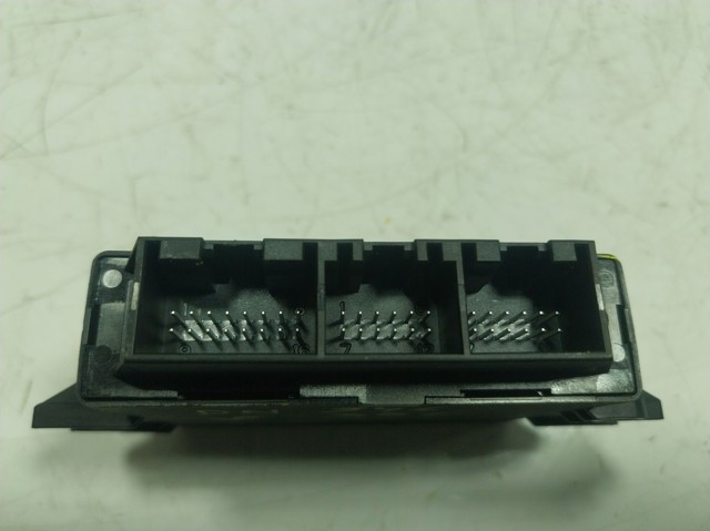 LR028930 Land Rover 