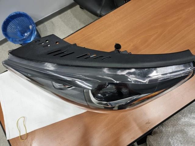 Левая фара 92101C6610 Hyundai/Kia