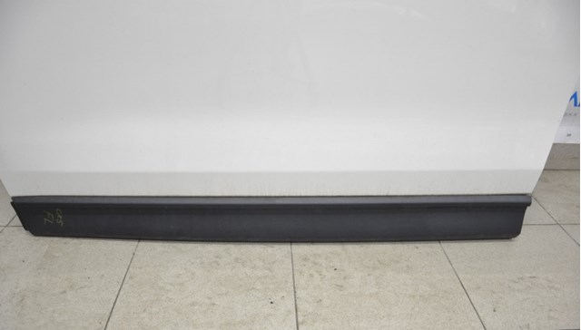 Накладка передней двери Mazda KB7W51RB0E цена, от 28.19 USD