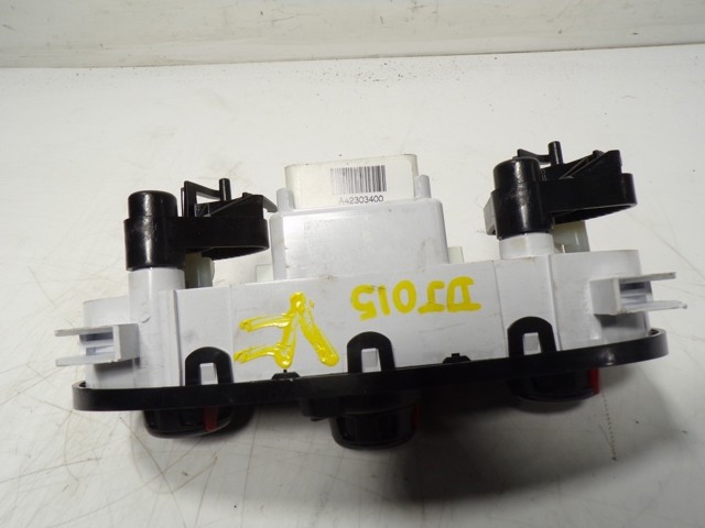 Unidade de controlo dos modos de aquecimento/condicionamento Renault SANDERO II 