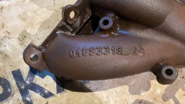  04693319AC Chrysler