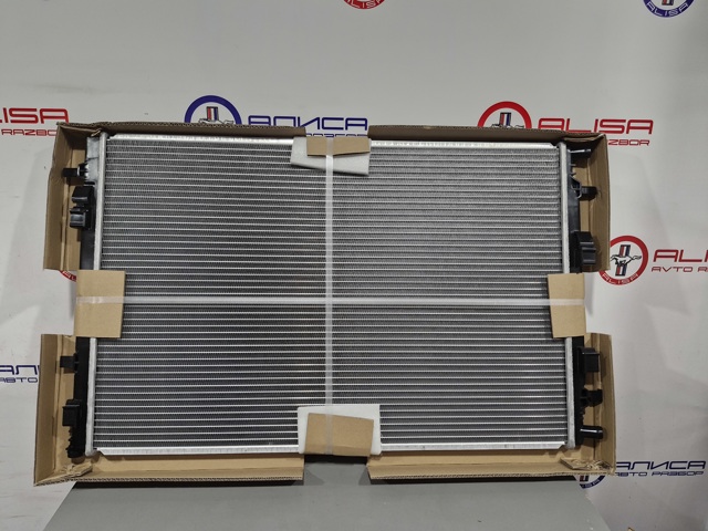 Купить 214576RS0A Nissan/Infiniti Радиатор охлаждения двигателя дополнительный