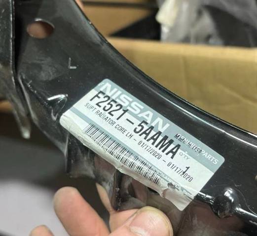 Купить F25215AAMA Nissan/Infiniti Суппорт радиатора левый (монтажная панель крепления фар)