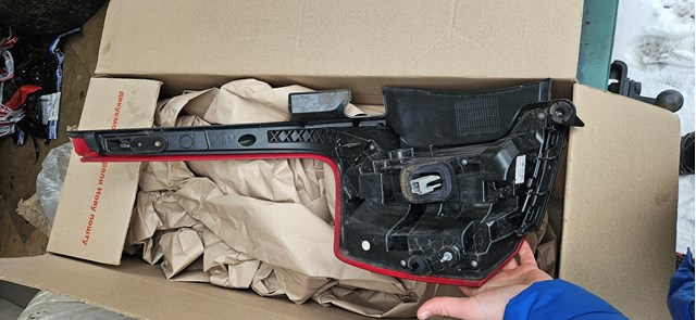 Купить 31468536 Volvo Задняя правая фара