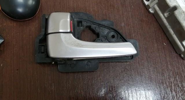 Ручка двери левой, внутренняя, перед/зад Hyundai/Kia 826132S000 цена, от 14.12 USD