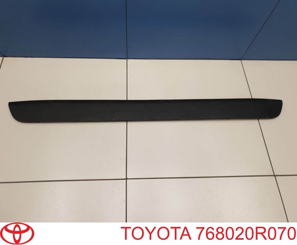  Toyota 768020R070