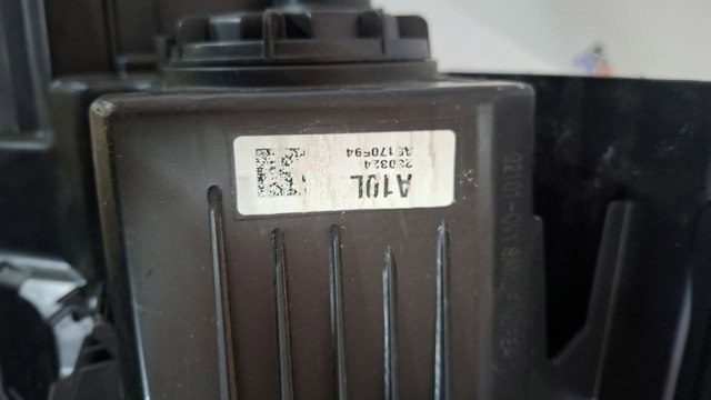 92102CV100 Hyundai/Kia Фара передняя правая