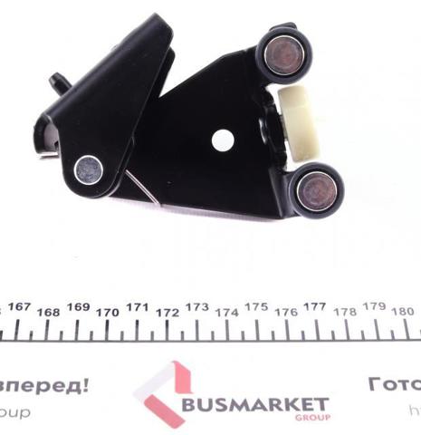 Ролик двери боковой (сдвижной) правый центральный 5050158 Autotechteile