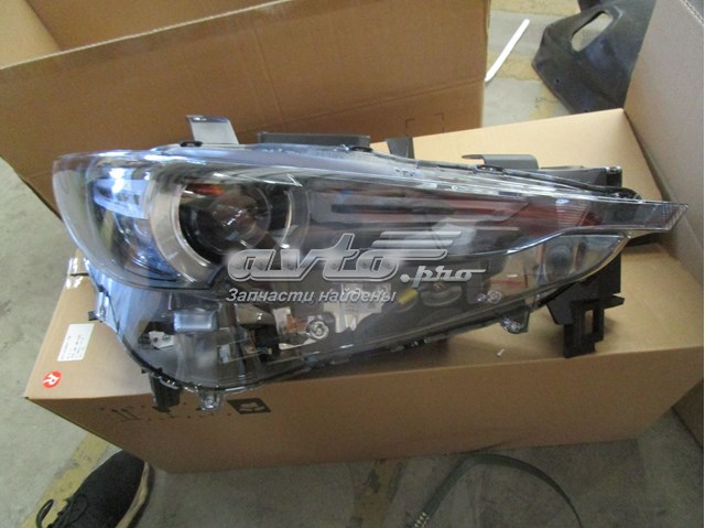 Правая фара KL2L51031C Mazda