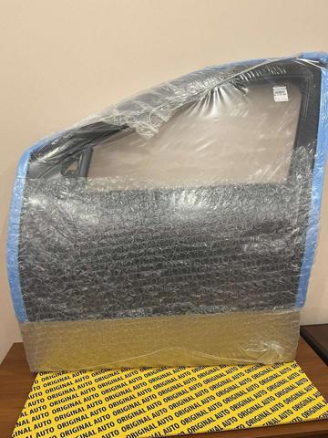 Porta dianteira esquerda para Dacia Duster  HM