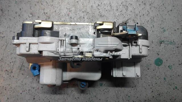 Fecho da porta dianteira direita Peugeot/Citroen 9136J4