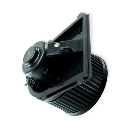 Мотор вентилятора печки (отопителя салона) Autotechteile 3819013 цена, от 42.29 USD