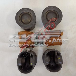 Pistão (kit para um motor), 2ª reparação ( + 0,50) para Toyota Hilux (GUN12, GUN13)