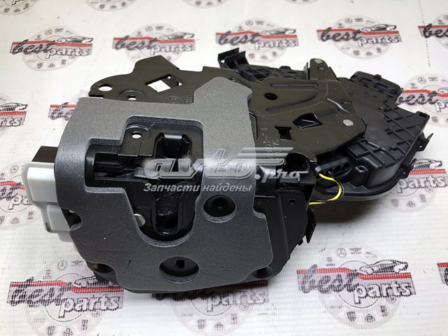 Замок двери задней левой LR078752 Land Rover