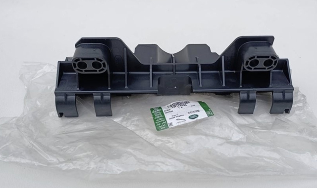 CPLA8B359AE Land Rover 