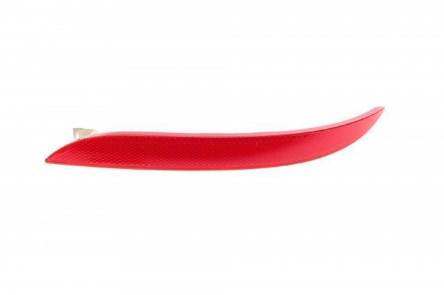 Левый отражатель заднего бампера 7016314 Autotechteile