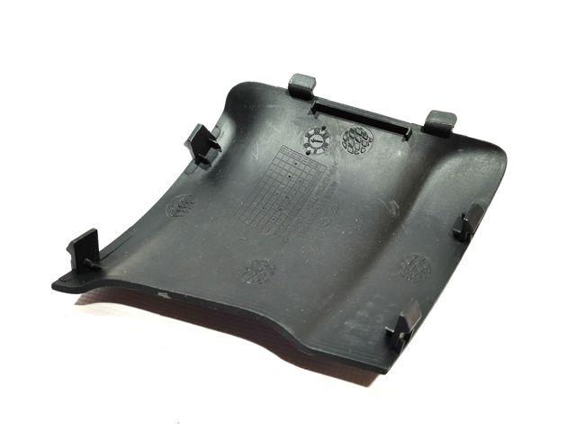 Заглушка бампера буксировочного крюка задняя J152804574 Chery