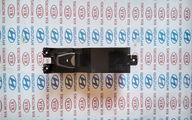  935802W000 Hyundai/Kia