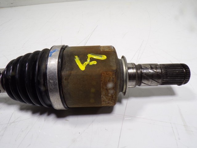 Купить 391014031R Renault (RVI) Привод в сборе левый