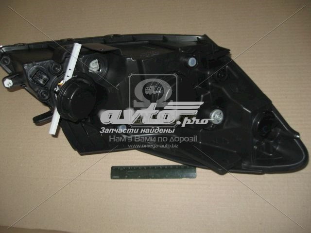 Фары TYC 20B856052B