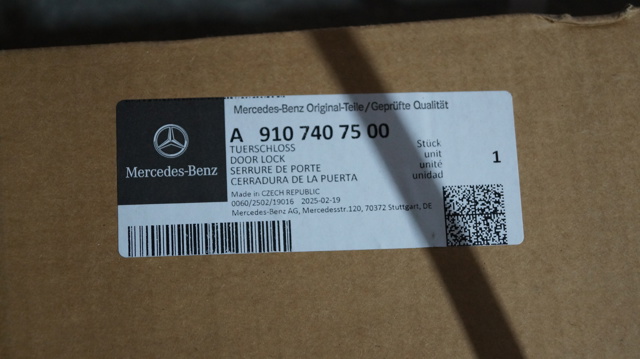 Замок двери задней правой распашной 9107407500 Mercedes