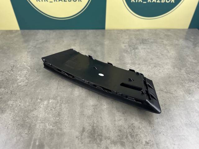 Заглушка ПТФ бампера переднего левая Signeda PAD99071CAL цена, от 24.75 USD
