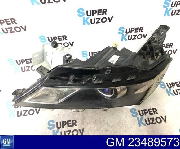 Левая фара 84178024 General Motors
