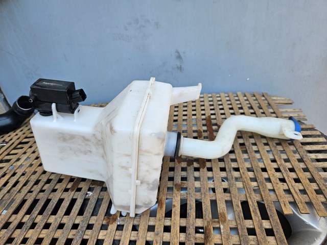 Бачок омывателя лобового стекла Hyundai/Kia 986101C501 цена, от 25.40 USD
