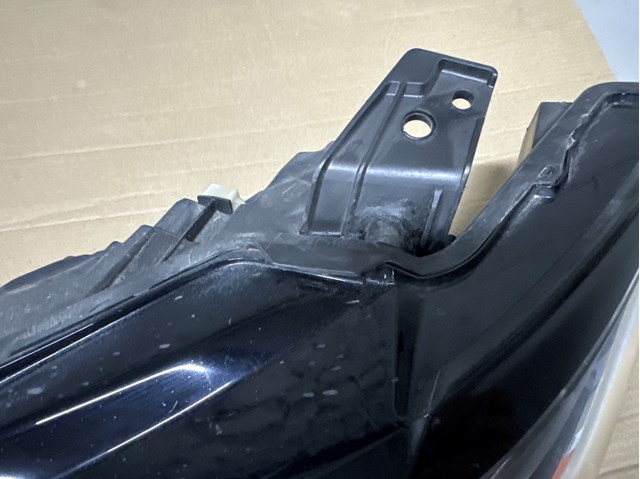 Купить GRF551040 Mazda Фара левая передняя