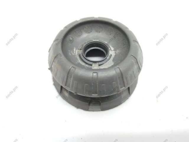 543020280R Renault (RVI) Подушка амортизатора переднего