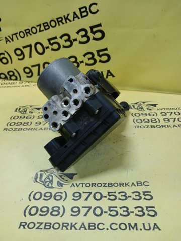 Блок управления АБС  Nissan/Infiniti 476604GG0A