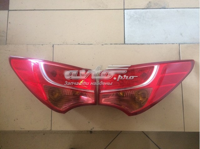 924022W030 Hyundai/Kia lanterna traseira direita externa