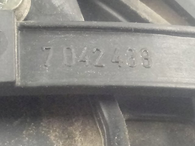  Land Rover 7042484