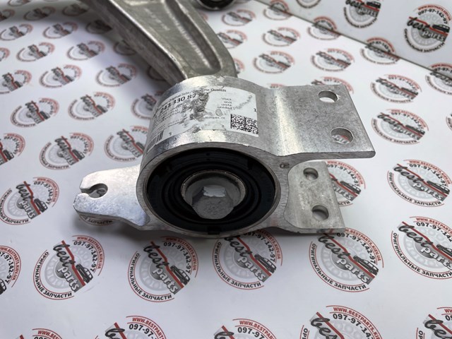 Передний нижний рычаг Mercedes A2473308802
