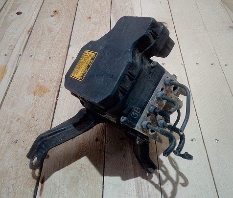 Купить 4454042020 Toyota Блок управления ABS