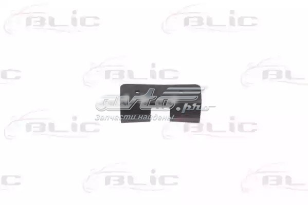 Правое крепление переднего бампера Autotechteile 5050780 цена, от 3.04 USD
