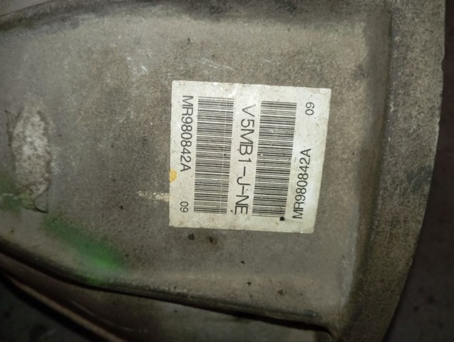 MR980842A Mitsubishi