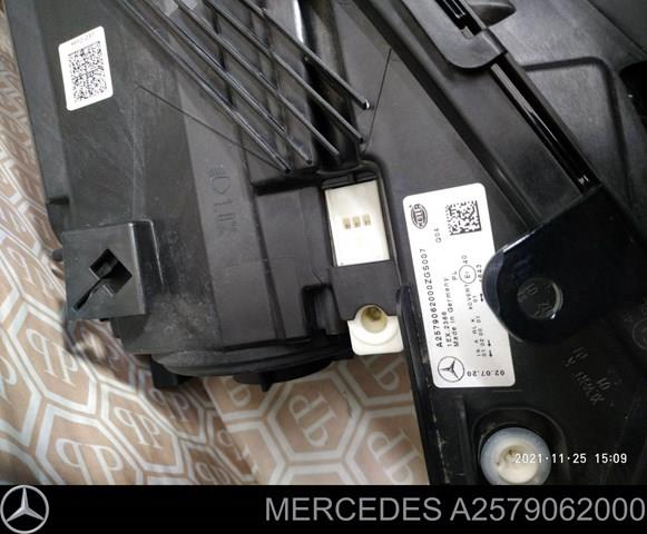 Купить A2579062000 Mercedes Фара основная правая