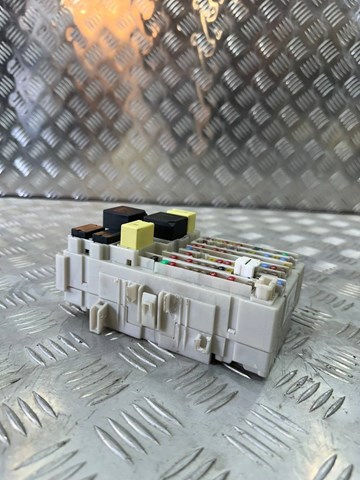 243506RA0C Nissan/Infiniti Монтажный блок предохранителей