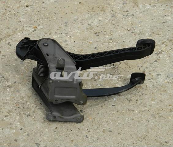  8200215958 Renault (RVI)