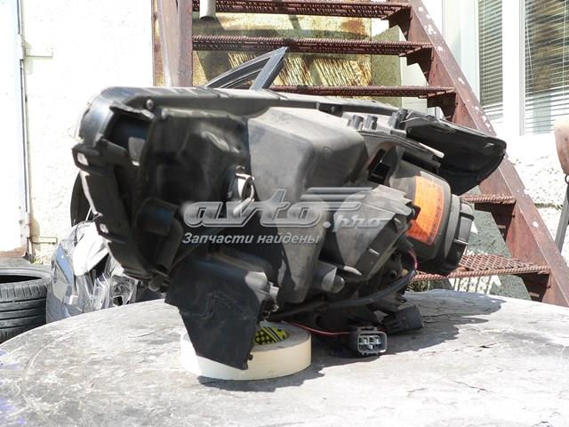 Фара правая Mitsubishi 8301B592