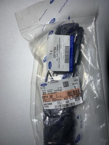 Soporte de guía para parachoques trasero, derecho 2271752 FORD